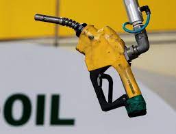 Kuwait follows saudis In slashing oil prices for Asia